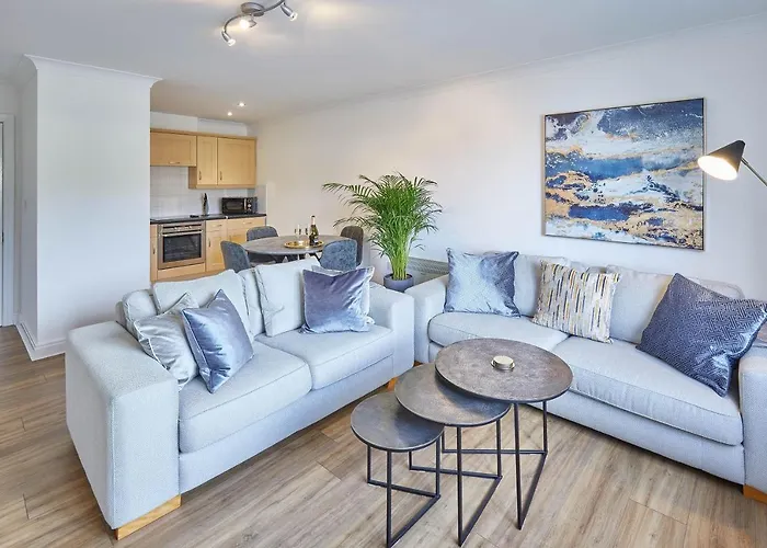 Host & Stay - Freshwater View